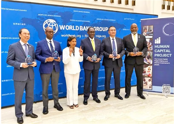 Le Vietnam figure parmi les cinq pays leaders mondiaux en matière dindice élargi du capital humain