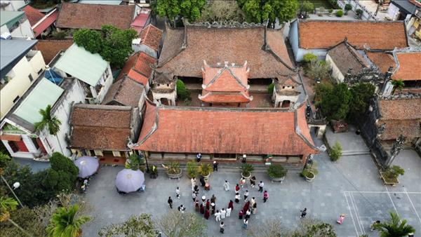 フート省の民謡ハットソアンを歌う村、フン王を偲ぶ祭りへ準備