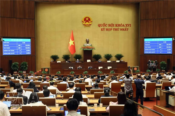 越南第十六届国会第一次会议第二阶段：审议决定多项重要文件