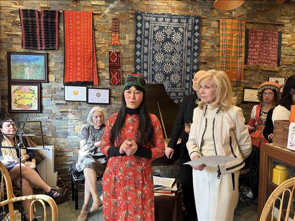 Vietnamese cultural showcase blends tea, tradition, melody in Paris