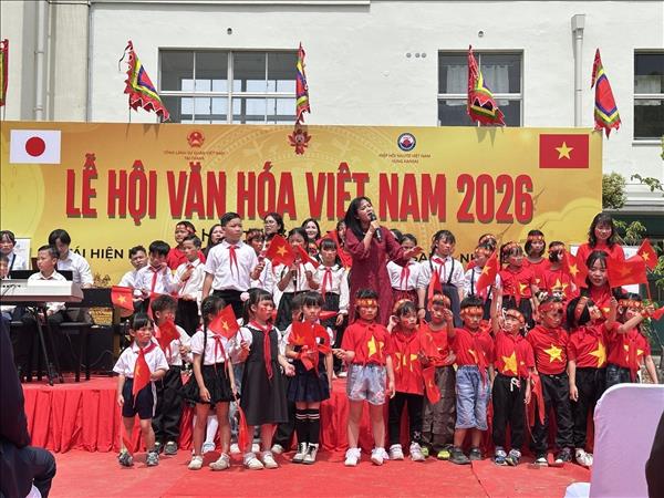 在日本大阪举行的越南文化节传播民族特色