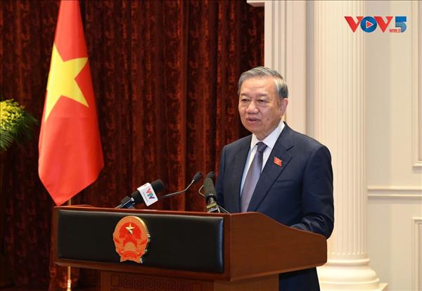 លោកអគ្គលេខាបក្ស ប្រធានរដ្ឋ តូ ឡឹម៖ បន្តផ្លាស់ប្ដូរថ្មីជាមូលដ្ឋាននូវការត្រិះរិះអំពីកិច្ចការជនជាតិនិងគោលនយោបាយជនជាតិ