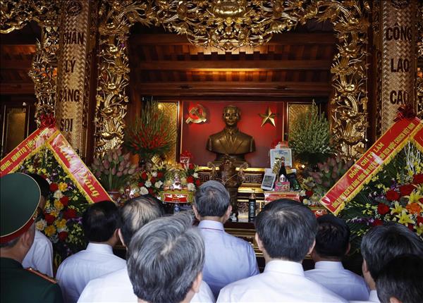 또 럼 당 서기장‧국가주석, 하 후이 떱 전 서기장 탄생 120주년 기념식 참석 및 ‘과감한 혁신 강조