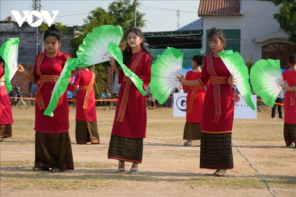 ງານບຸນ Rija Nagar ຢູ່ເຂດບ້ານ ຈຳເຟືອກຮຶວ, ແຄງຮວ່າ