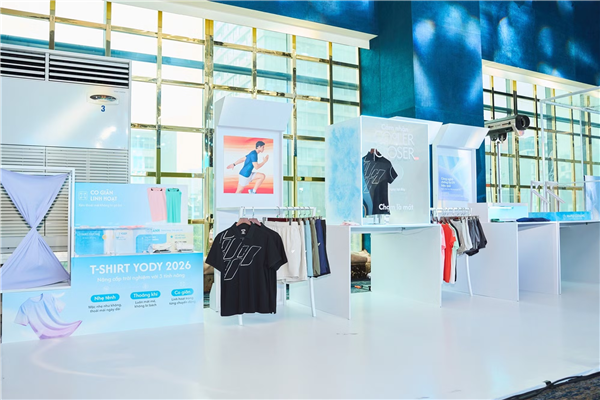 Ra mắt bộ sưu tập Hè lấy cảm hứng từ hình ảnh đá băng mát lạnh