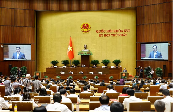 LAN examine la création de la ville de Dông Nai relevant du ressort central