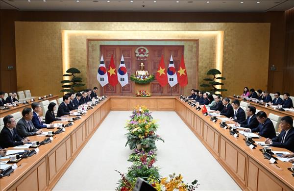 ທ່ານນາຍົກລັດຖະມົນຕີ ເລມິນຮຶງ ພົບປະສົນທະນາກັບປະທານາທິບໍດີ ສ.ເກົາຫຼີ