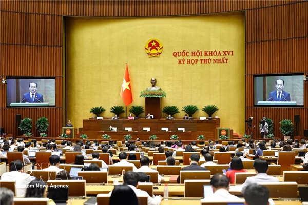 十六届国会一次会议：推进数字化转型 户籍登记不受行政区划的限制