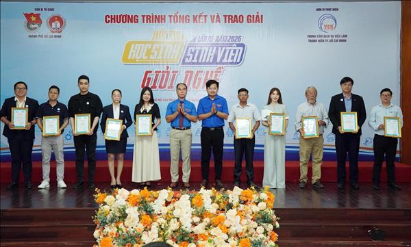 Tăng cơ hội việc làm cho học sinh, sinh viên từ Hội thi giỏi nghề