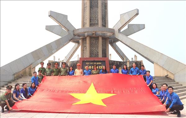 Nhiều hoạt động thiết thực của tuổi trẻ hướng về biển đảo quê hương