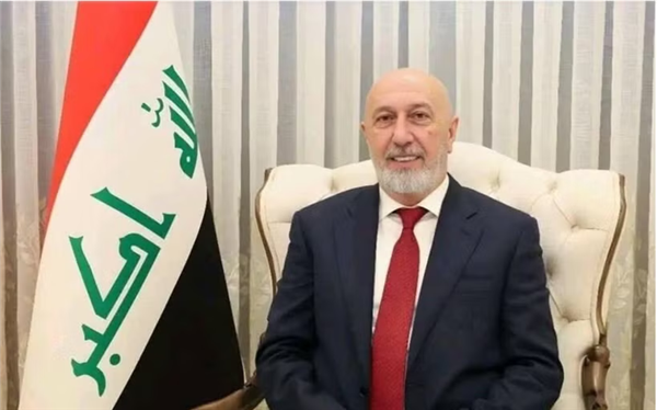 越南领导人向伊拉克共和国总统致贺电