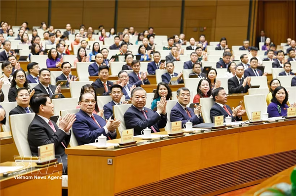 越南第十六届国会第一次会议：通过2026-2030年经济社会发展计划的决议