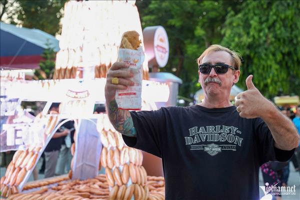 ງານ​ບຸນ​ເຂົ້າ​ຈີ່ ຫວຽດ​ນາມ ຄັ້ງ​ທີ 4 ປີ 2026 ສ້າງບັນ​ຍາ​ກາດ​ທີ່ຫຼາກຫຼາຍ​​ສີສັນ