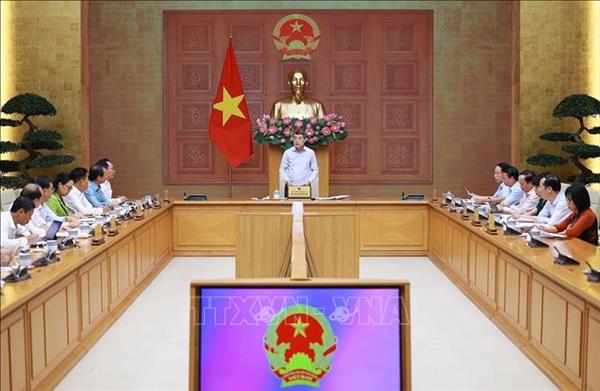 ທ່ານນາຍົກລັດຖະມົນຕີ ເລມິນຮຶງ ເຮັດວຽກກັບກະຊວງສຶກສາ ແລະ ບຳລຸງສ້າງວ ເຮັດວຽກກັບກະຊວງວັດທະນະທຳ, ກິລາ ແລະ ທ່ອງທ່ຽວ