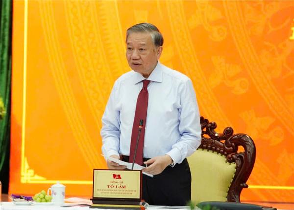 លោកអគ្គលេខាបក្ស ប្រធានរដ្ឋ តូ ឡឹម៖ ទីក្រុងដាណាំងត្រូវតែផ្លាស់ប្តូរថ្មីការត្រិះរិះ និងលើកកំពស់គំរូកំណើនយ៉ាងឆាប់រហ័ស