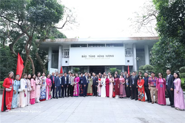 Sa Pa attire les visiteurs pour les vacances du 30 avril avec une offre riche et variée