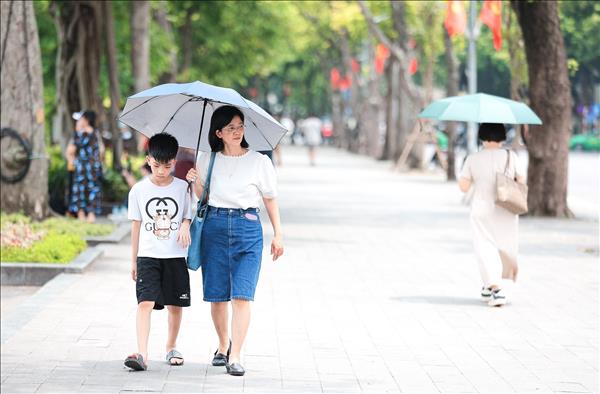 Thời tiết dịp nghỉ lễ 30/4 và 1/5: Nhiều khu vực ngày nắng, chiều tối và đêm có mưa dông