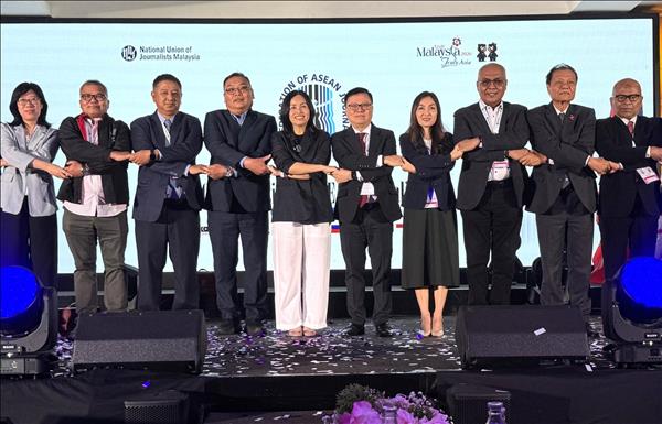 Báo chí ASEAN: Kết hợp sức mạnh AI và giá trị con người