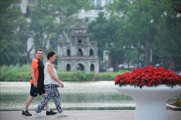 河内旅游强劲增长 向1200万国际游客目标全速迈进