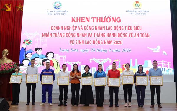 Tháng Công nhân: Chăm lo cho đoàn viên, người lao động vùng đồng bào dân tộc thiểu số