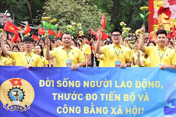 1.000 bước chân cùng nhịp đập: Công nhân Việt Nam tỏa sáng trong Ngày Quốc tế Lao động