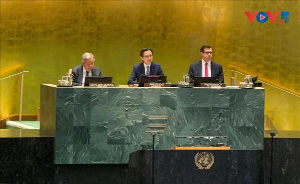 វៀតណាមធ្វើជាអធិបតីក្នុងពិធីបើកកិច្ចប្រជុំពិនិត្យឡើងវិញលើកទី១១ នៃសន្ធិសញ្ញាមិនរីកសាយភាយអាវុធនុយក្លេអ៊ែរ (NPT)