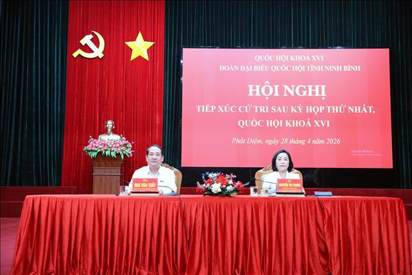 Phó Chủ tịch Quốc hội Nguyễn Thị Thanh tiếp xúc cử tri tại Ninh Bình