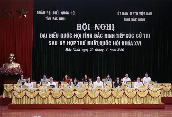 Phó Chủ tịch Thường trực Quốc hội Đỗ Văn Chiến tiếp xúc cử tri tại Bắc Ninh