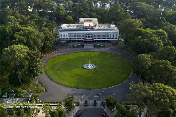 老挝人民革命党中央委员会致电 祝贺越南南方解放、国家统一51周年