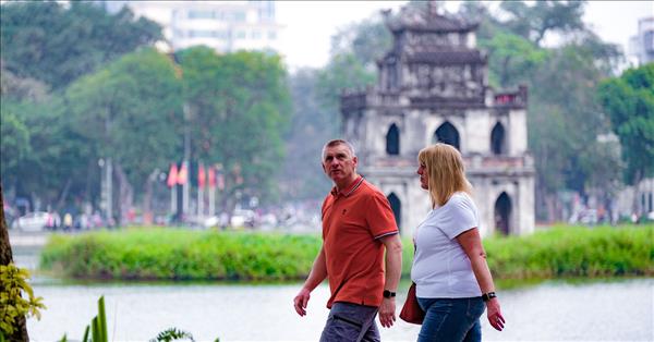 Hà Nội và Thành phố Hồ Chí Minh vào tốp 100 thành phố hấp dẫn nhất thế giới để khám phá bằng đi bộ