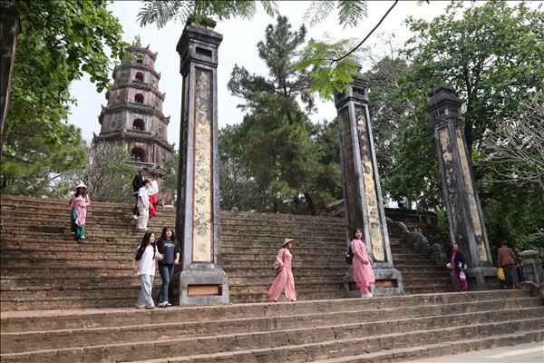 Huế định hình du lịch tĩnh lặng giữa dòng chảy sôi động