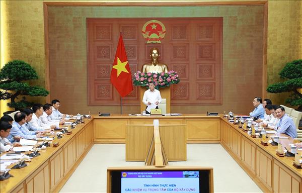 Synchronised, modern infrastructure needed for high economic growth target: PM