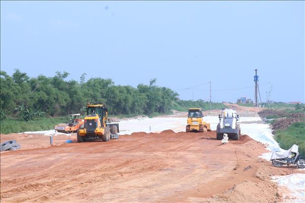 Hưng Yên - nơi công trường trọng điểm rực lửa xuyên lễ