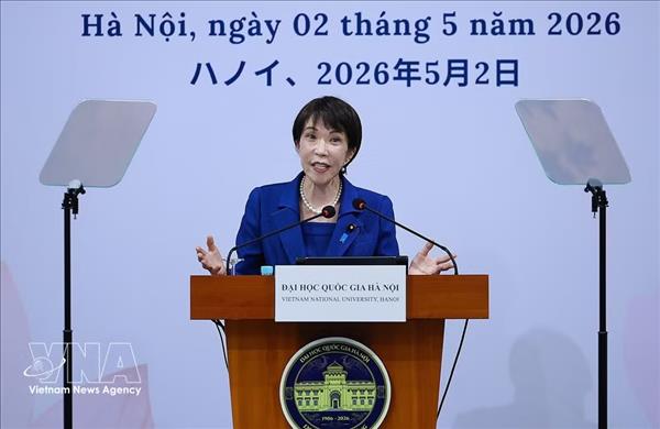 Primera ministra japonesa pronuncia discurso de política en Universidad Nacional de Hanoi