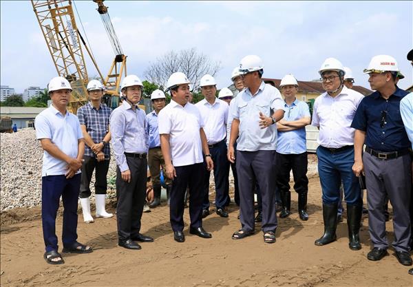 Bí thư Thành ủy Hà Nội yêu cầu đẩy nhanh tiến độ các dự án trọng điểm trước mùa mưa