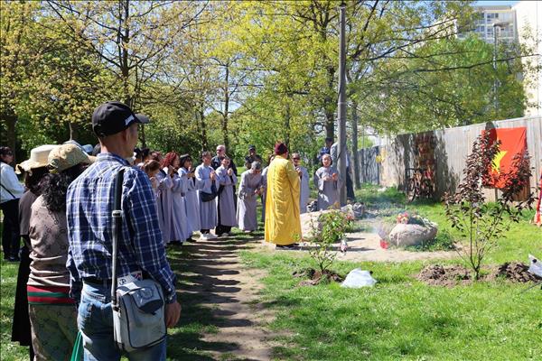 Berlin names park after Vietnamese victim of neo-Nazi violence