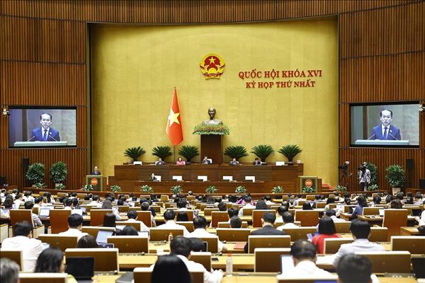 今日越南国会审议四项税法修正案及电动车优惠政策
