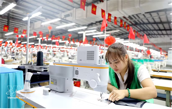 Lintelligence artificielle générative redessine la carte de lemploi au Vietnam