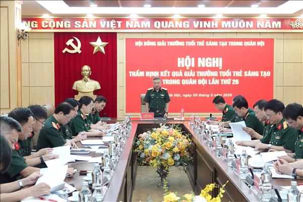 Khuyến khích công trình sáng tạo của lực lượng trực tiếp sản xuất, làm chủ trang bị, vũ khí