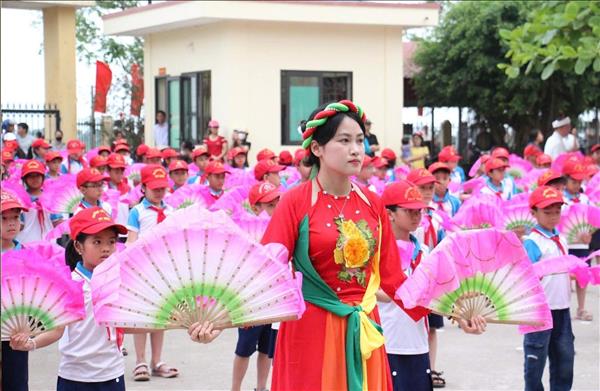 Gieo mầm văn hóa từ những làn điệu chèo