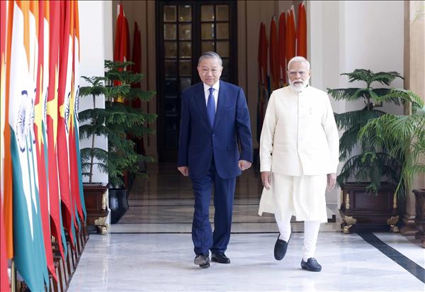 Tổng Bí thư, Chủ tịch nước Tô Lâm và Thủ tướng Ấn Độ Narendra Modi gặp hẹp