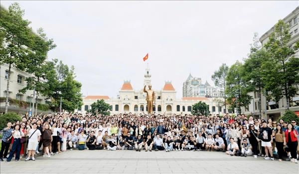호찌민시, 제62호 결의안 인센티브 적용 후 첫 국제 MICE 단체 관광객 맞이