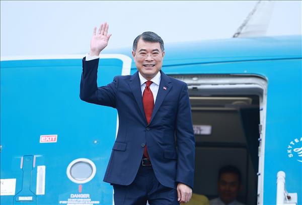 Thủ tướng Chính phủ Lê Minh Hưng lên đường dự Hội nghị Cấp cao ASEAN 