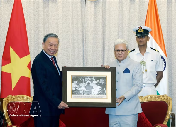 Líder vietnamita continúa su agenda de trabajo en India