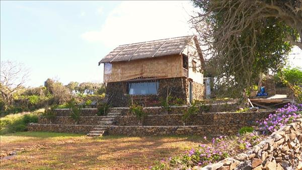 ダクラク省の「石の遺産の村」