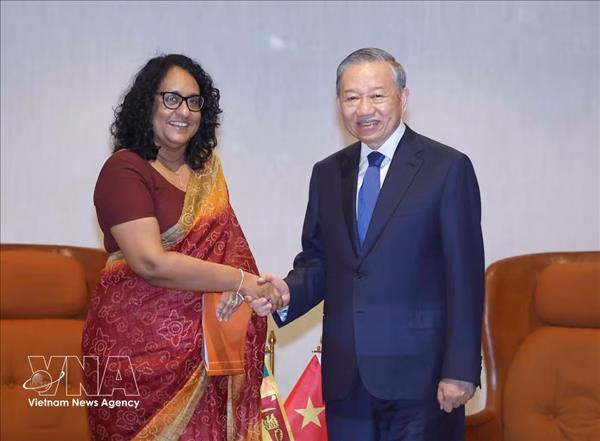 Máximo dirigente vietnamita se reúne con primera ministra de Sri Lanka