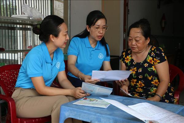 Đưa chính sách bảo hiểm xã hội, bảo hiểm y tế đến gần hơn với người dân