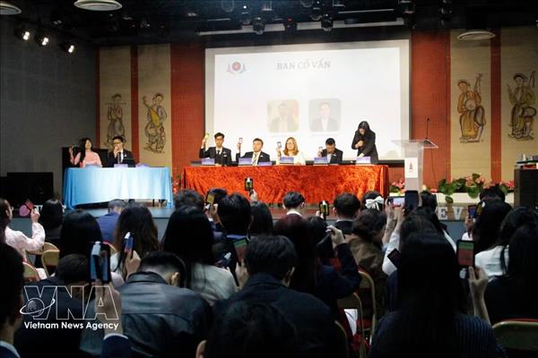 Comunidad de jóvenes vietnamitas en Europa fortalece vínculos