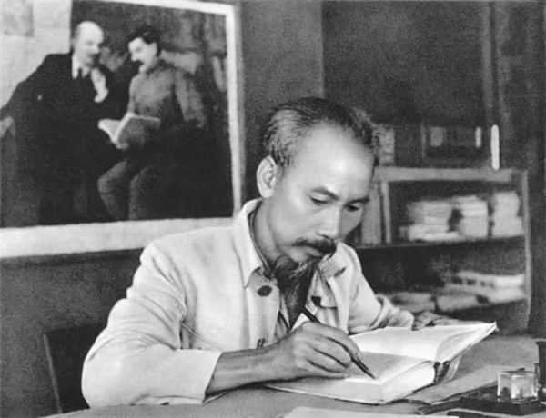 El pensamiento de Ho Chi Minh sigue guiando la lucha por la independencia y la justicia social
