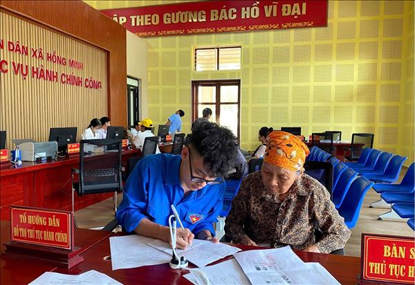 Phát động 30 ngày cao điểm hỗ trợ người dân dịch vụ công trực tuyến